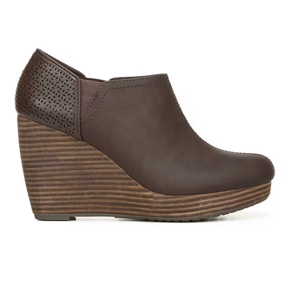 New Dr. Scholls Womens Harlow Wedge Booties Brown NWOB Size 8.5
